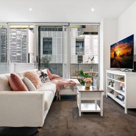 Bright 2-Bed Home with Secure Parking
