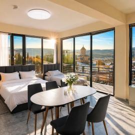 Apartment Natali Inn, hotell i Tbilisi City