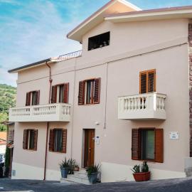ARCU DE CHELU - GUEST HOUSE, hotel en Modolo