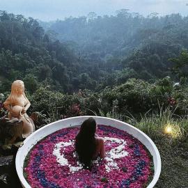 Bubble 7 - Cozy Bubble Retreat White Bath Ubud, hotel en Tampaksiring