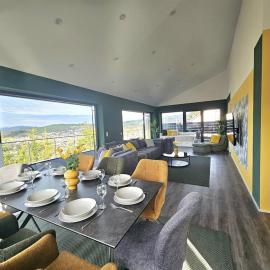 Luxus-Penthouse mit einzigartigem Schlossblick