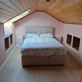 Habitación privada en casa compartida - Double room in sharing house, hotel i Newbridge