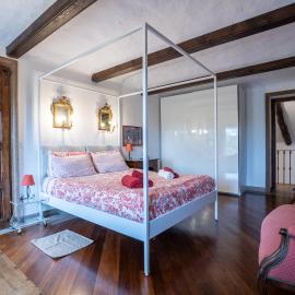 Villino Ca' Bianca, vicino ad Alba, NO ZANZARE, accessibile e con sollevatori aerei, hotel di Monteu Roero
