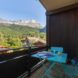 Apt La Sauvageonne in Servoz Balcony & Mountain views - Happy Rentals, hotel en Servoz