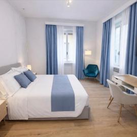 Luxury Apartment in Old Town, Piazza Cavalli, 2 Bedrooms