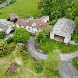 Maison De Vacances En Campagne, hotel a Cambounès