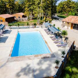Gite 4 de l'Orée du Bois, hotel in Thenon