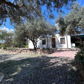 casa Sa Breca, hotel in Tertenìa