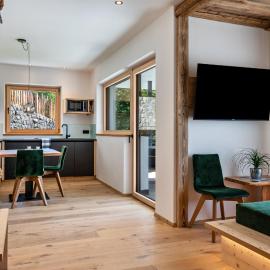 Chalet Kasch Apartment Glück, hotelli kohteessa Fiè