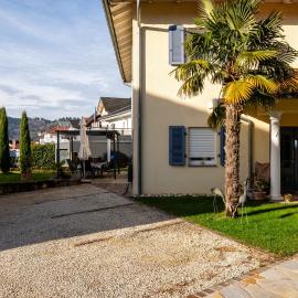 a Casa Mia by Kamelu