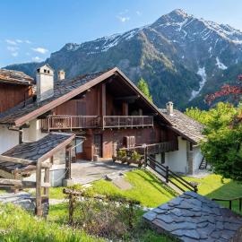 Cozy Apartment with Garden in Courmayeur - Happy Rentals
