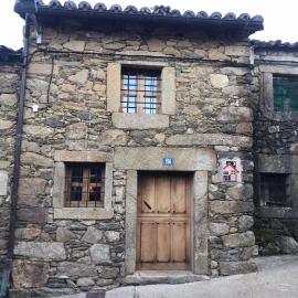 La Plazuela - Navalguijo, hotell i Navalguijo