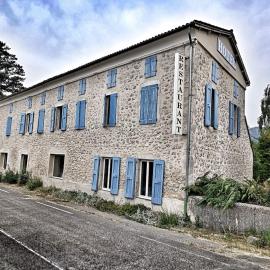 Hôtel Restaurant L'Orée du Vercors, hotel u gradu 'Montmaur-en-Diois'