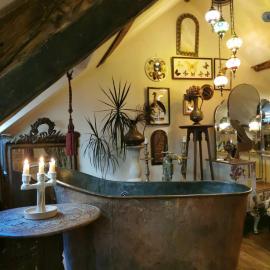 The Cocoon, hotel i Langourla