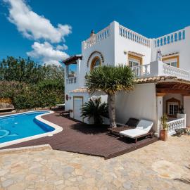 Villa Alba, hotel in Santa Eularia des Riu