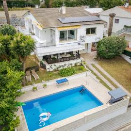 Oasis Salou Pool Beach and Bbq