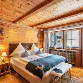 Chalet Bergliebe mit Zirbenholz โรงแรมในอินเซลล์