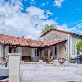Plantivel, la maison et le gite, Hotel in Allemans
