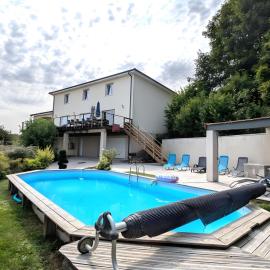 Villa des ermites, hotel in Favières