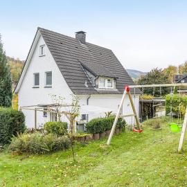 Yalet Ferienhaus, хотел в Брилон