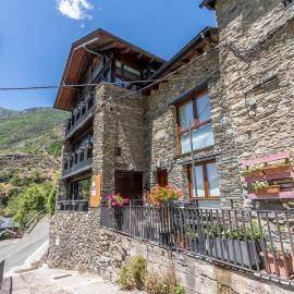 Casa Guillem Completa, hotel em Tavascan