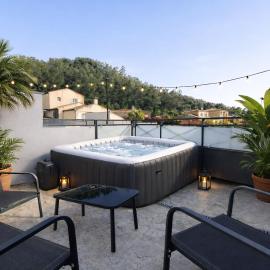 Appartement Cosy avec spa privatif en Provence entre Arles Nîmes et Avignon, khách sạn ở Beaucaire