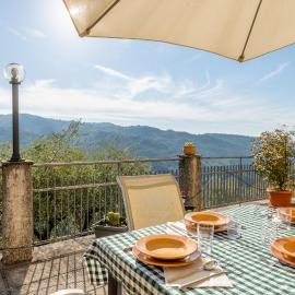 Il Belvedere sulla Valle House