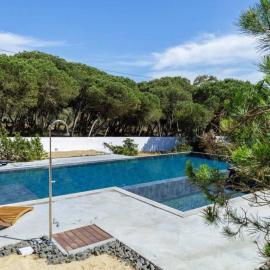 Forest Village T2, hotel i Mindel