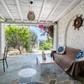 Maggano Paros Apartments 2, Hotel in Angairiá