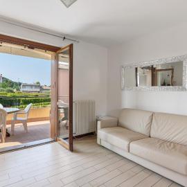 Casa Vacanze da Ricky App 5, hotel in Peschiera del Garda