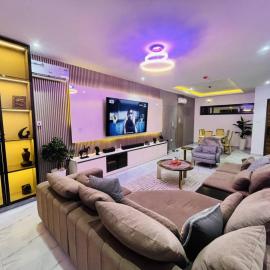 Grecel Luxury 2 Bedroom Apartment, hotel Ilado városában