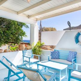 Beachfront Lampis Dolphin 2、スカラのホテル