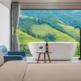 Longji Terrace Mountain Bank Crossing Hotel, хотел в Heping