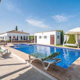 Casa Rural Buhaira, hotel in La Puebla de Cazalla