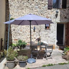 Charmante Maison de Village Provençal, hotel in Aiguines