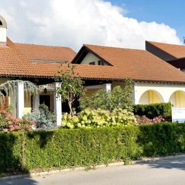 Withum - Nonnenhorner Straße 13, hotel in Kressbronn am Bodensee