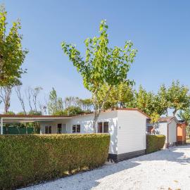 Bungalow F, hotel in Pontevedra