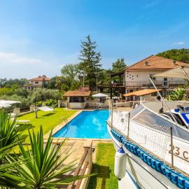 Etna's boat house, hotel di Piedimonte Etneo