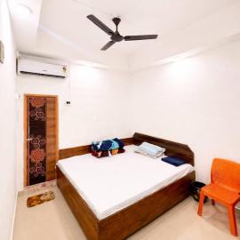 Mannat Lodge, hotell sihtkohas Hailākāndi