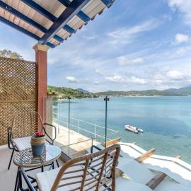 Nikos Seaside studio 4