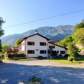 Apartamento Rural Juana، فندق في Alles