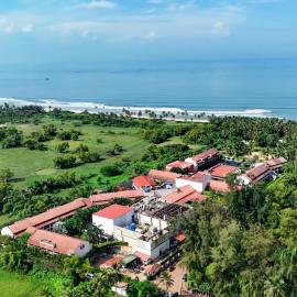 Planet Hollywood Beach Resort Goa, Hotel in Utorda