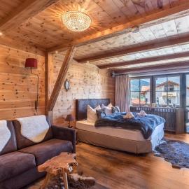 Alpenauszeit im Zirbenholz Chalet、インツェルのホテル