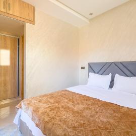 A - Family Airport Home - Spacious 3-Bedroom Apartment