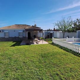 Chalet Tu Limonero, hotel u gradu 'Chiclana de la Frontera'
