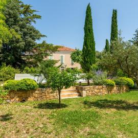 Le Secret D'hestia, hotel en Bollène