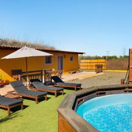 Casa Rural Los Colorados, hotel in Vega de San Mateo