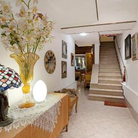 Art Palace - Residenza Giardini، فندق في البندقية
