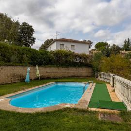 El Calderillo, Hotel in Burgohondo