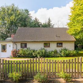Heidehaus, готель у місті Enge-Sande
